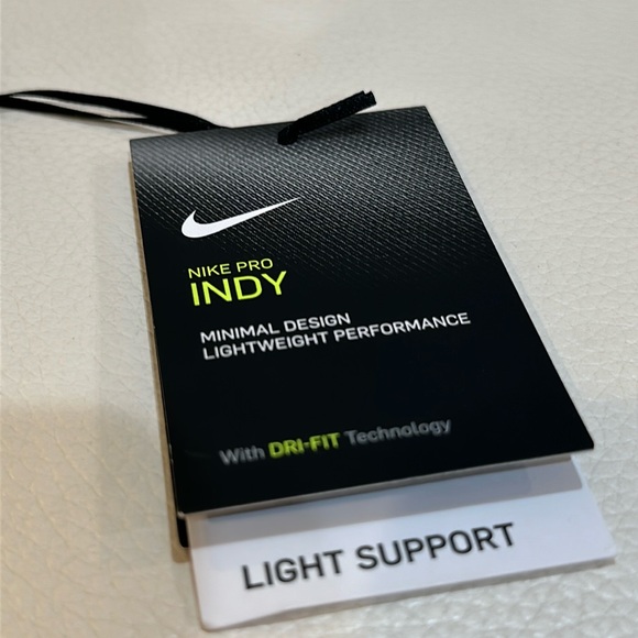 Nike PRO INDY MINIMAL DESIGN LIGHTWEIGHT With DRI-FIT Technology Sports Bar - Picture 4 of 10